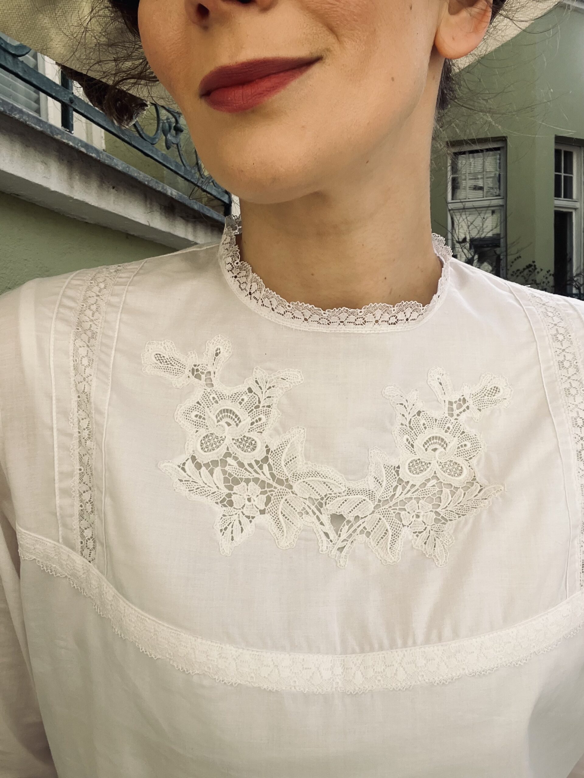 Ophelia Victorian Art Nouveau White Blouse with True Vintage 1900s Applique, William Morris Inspired - Image 4